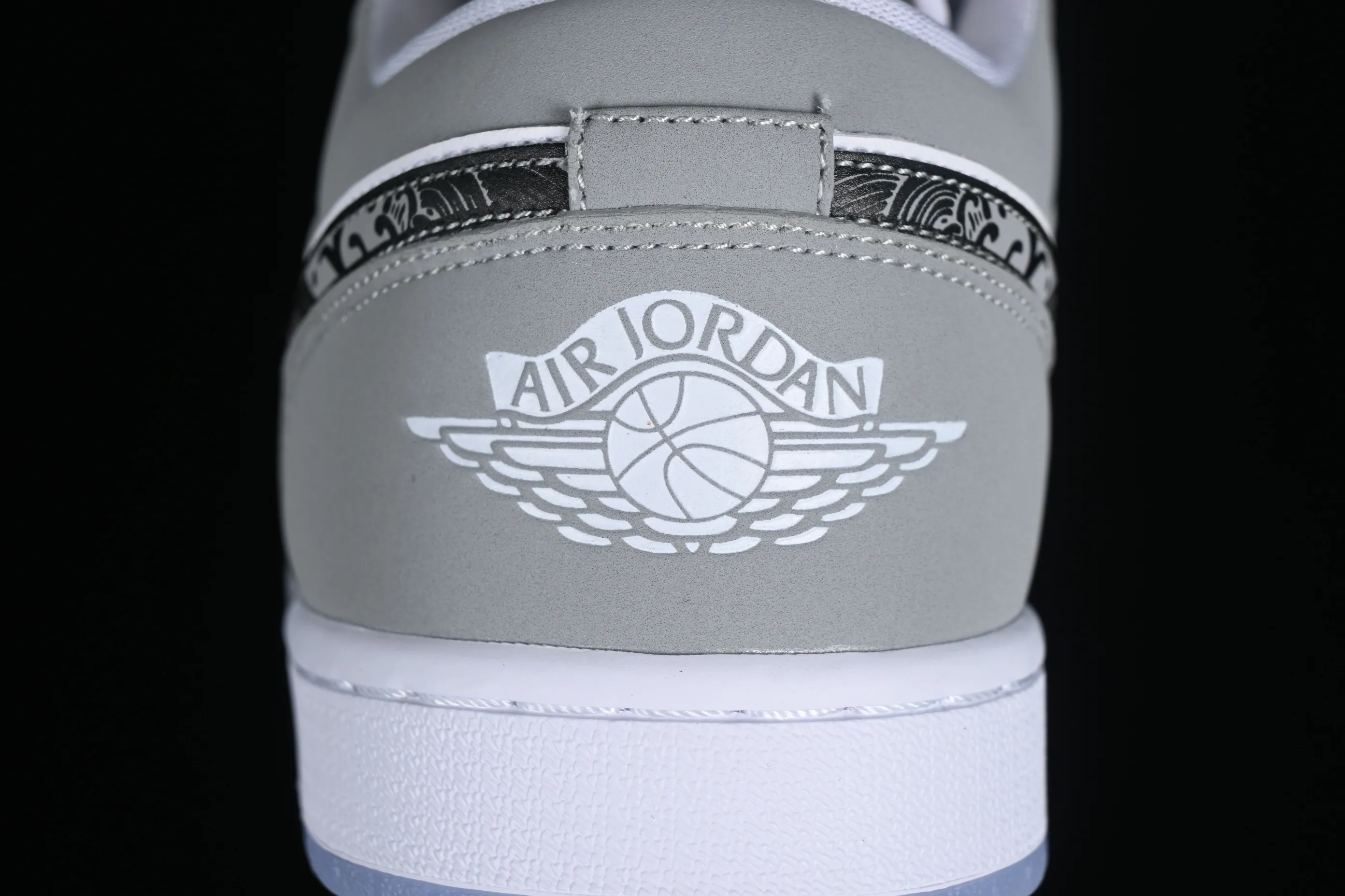 All Categories Air Jordan Jordan Series Basketball Shoes Air Jordan 1 Low Air Jordan 1 Low AJ1 Joe 1 Wolf Gray Low-top Cultural Leisure Sports Shoes DC0774-105